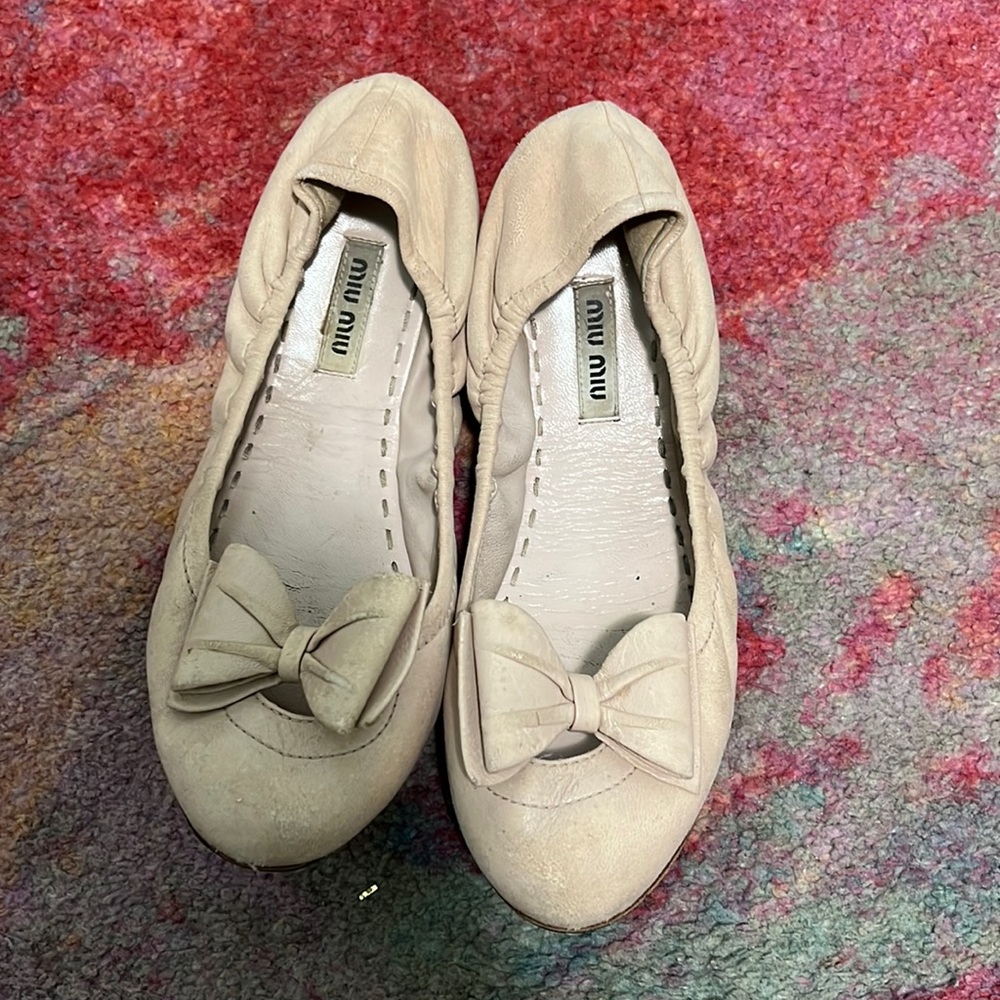 Miu Miu women’s ballerina flats with bows